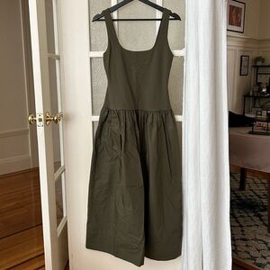 Banana Republic Olive Sleeveless Midi Dress